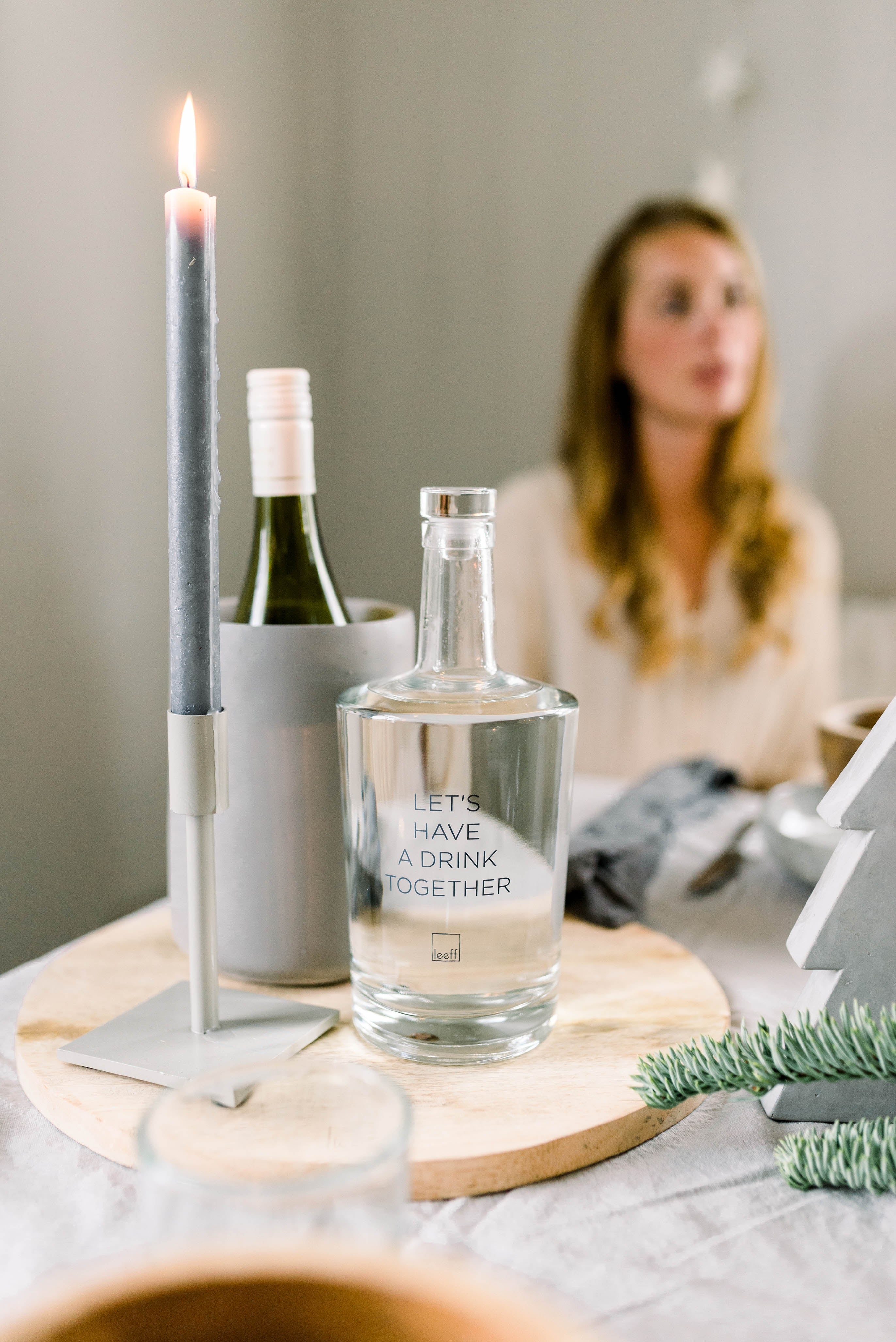 LEEFF - Waterkaraf met quote: Let's have a drink together - Oosterlinck