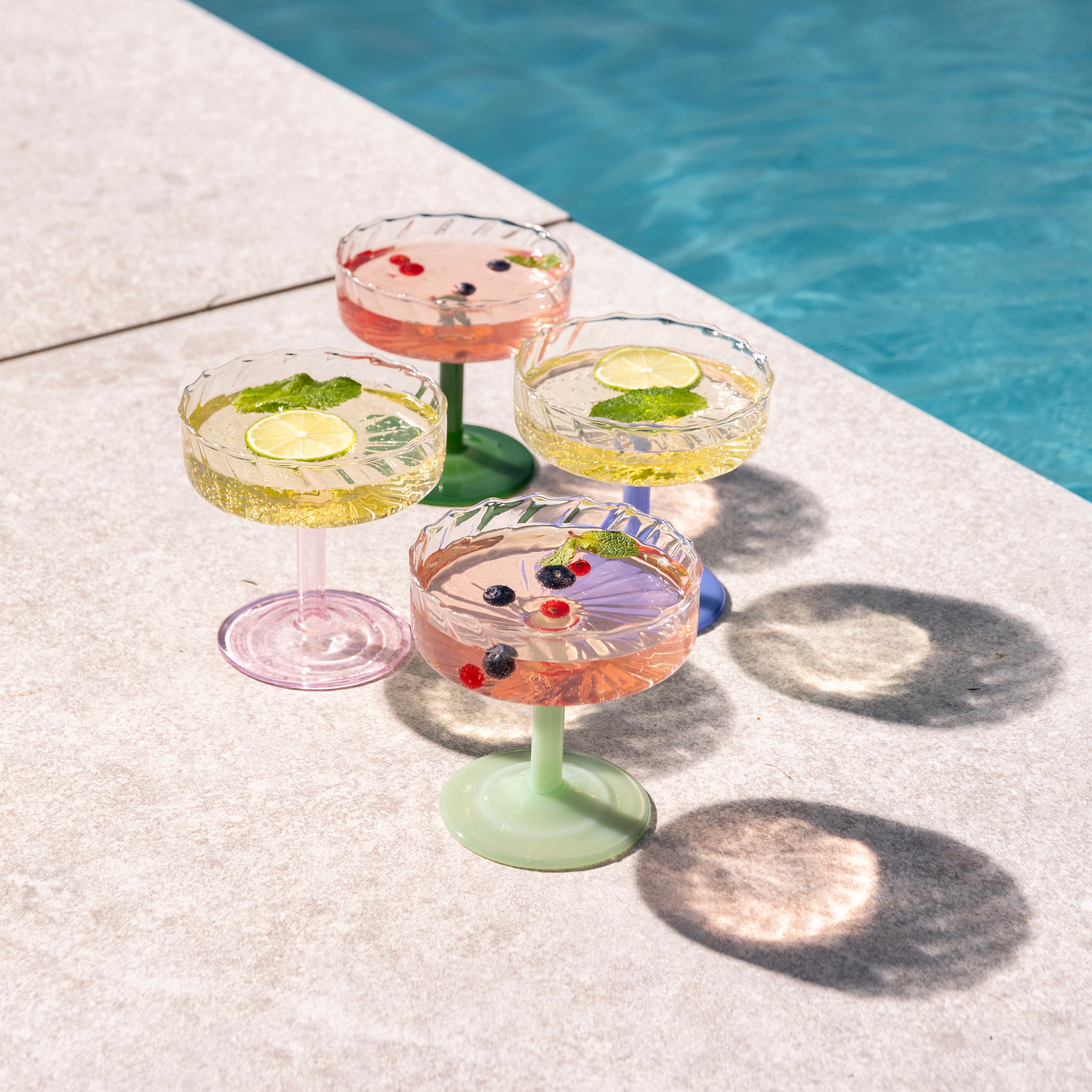 &Klevering Coupe twirl green or pink - set van 2 - Oosterlinck