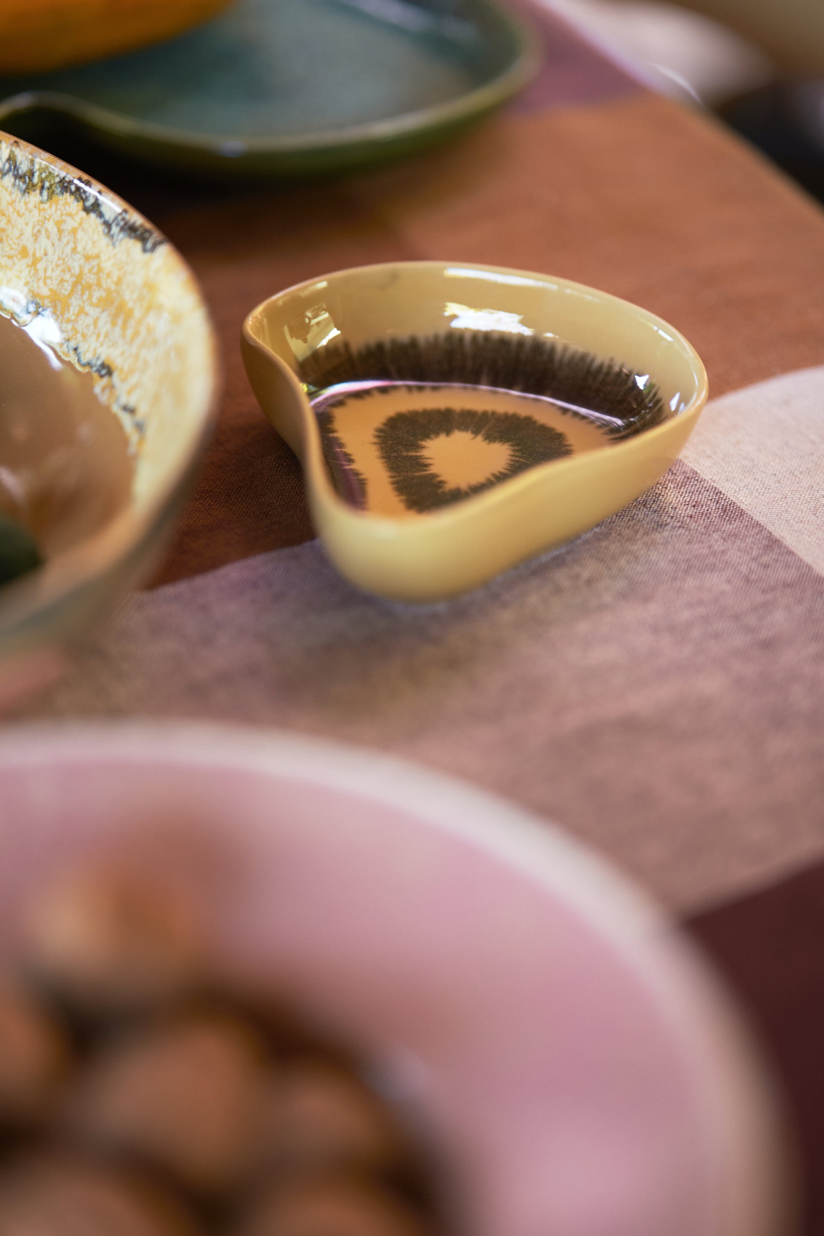HK Living Shell Ceramics plates & bowls - diverse varianten - Oosterlinck