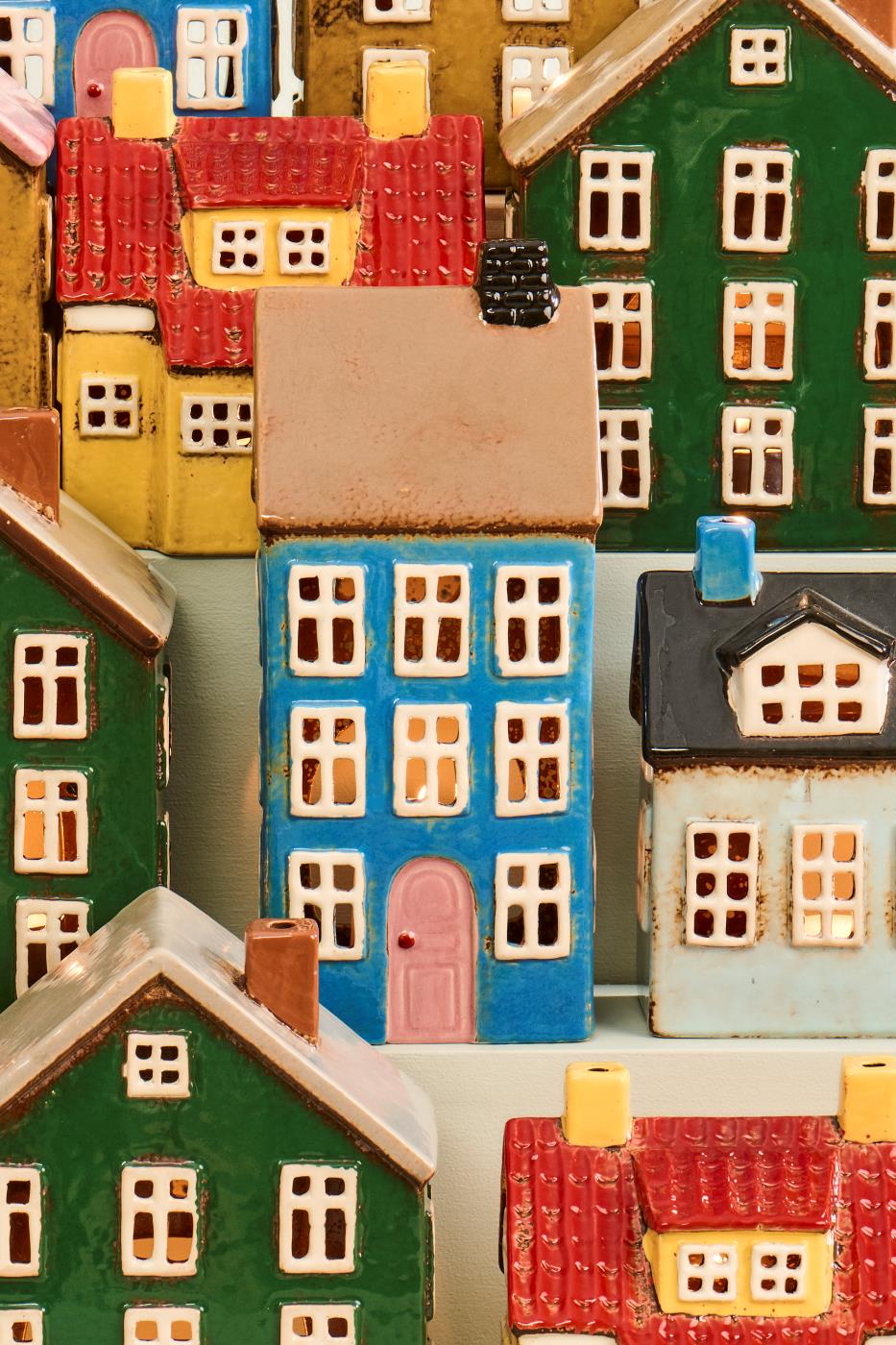 IB Laursen Lichthuisje Nyhavn Kopenhagen blauw-roze deur