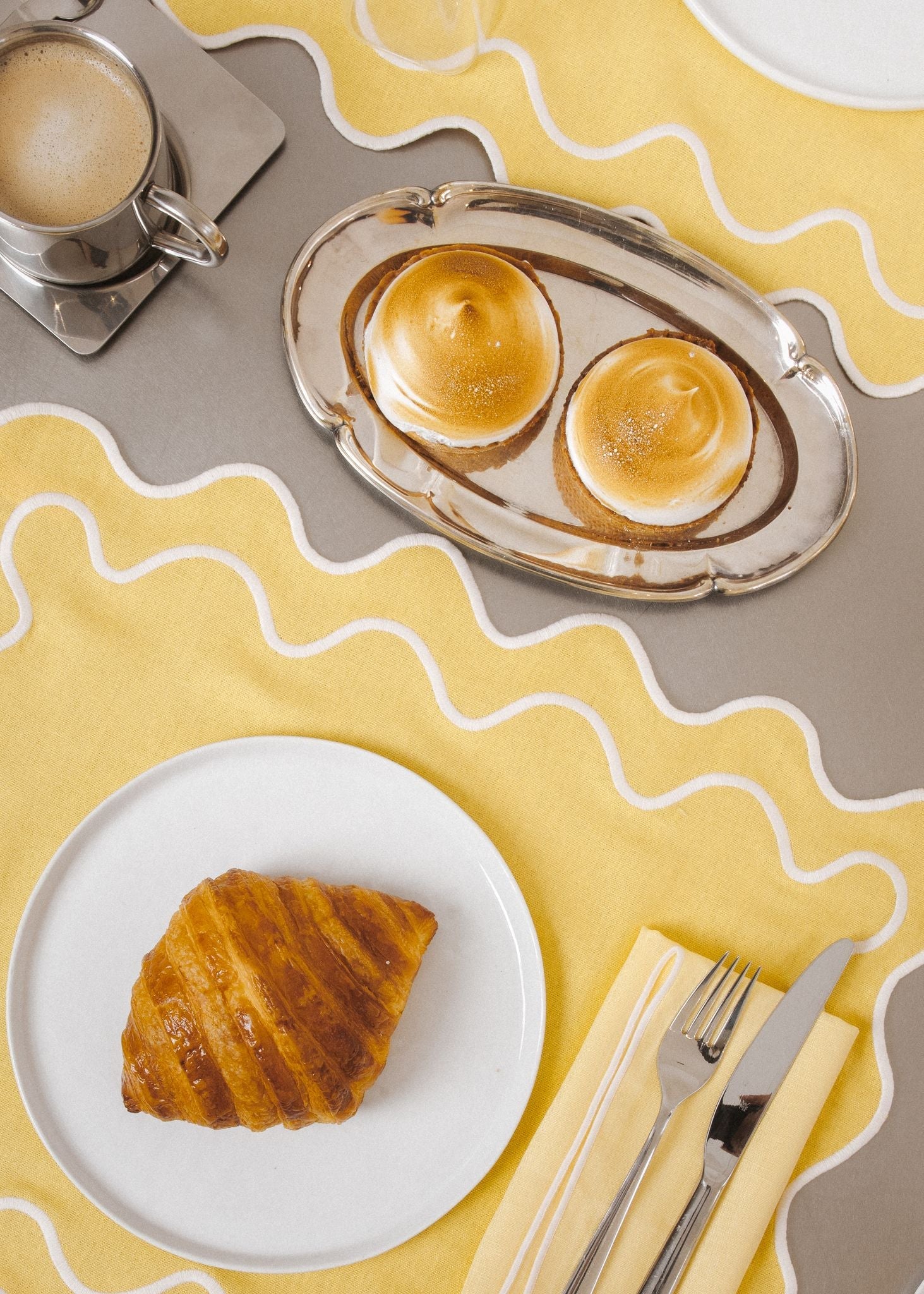 Kulu Club Linnen placemats wavy geel-wit / set van 2