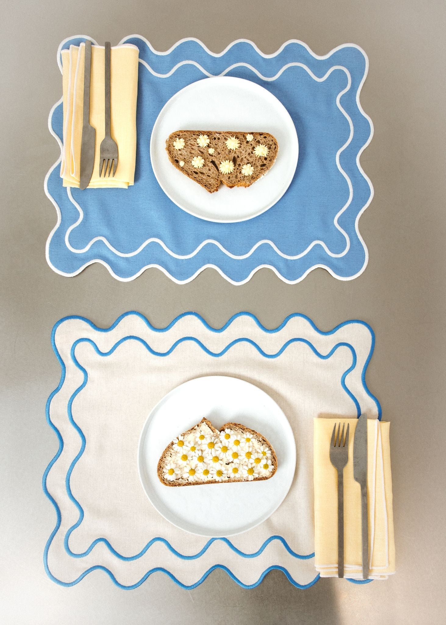Kulu Club Linnen placemats wavy blauw-wit / set van 2