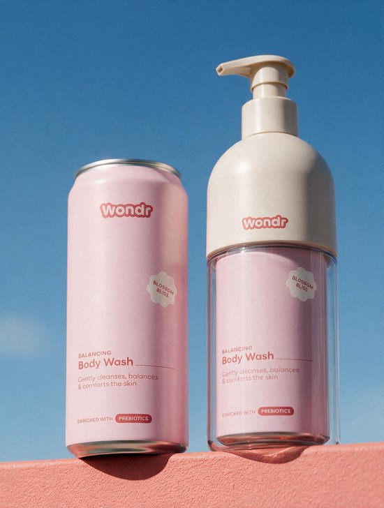 Wondr Liquid Body Wash in een fles, verzorgingsproduct voor de huid, met zachte reinigende formule.
