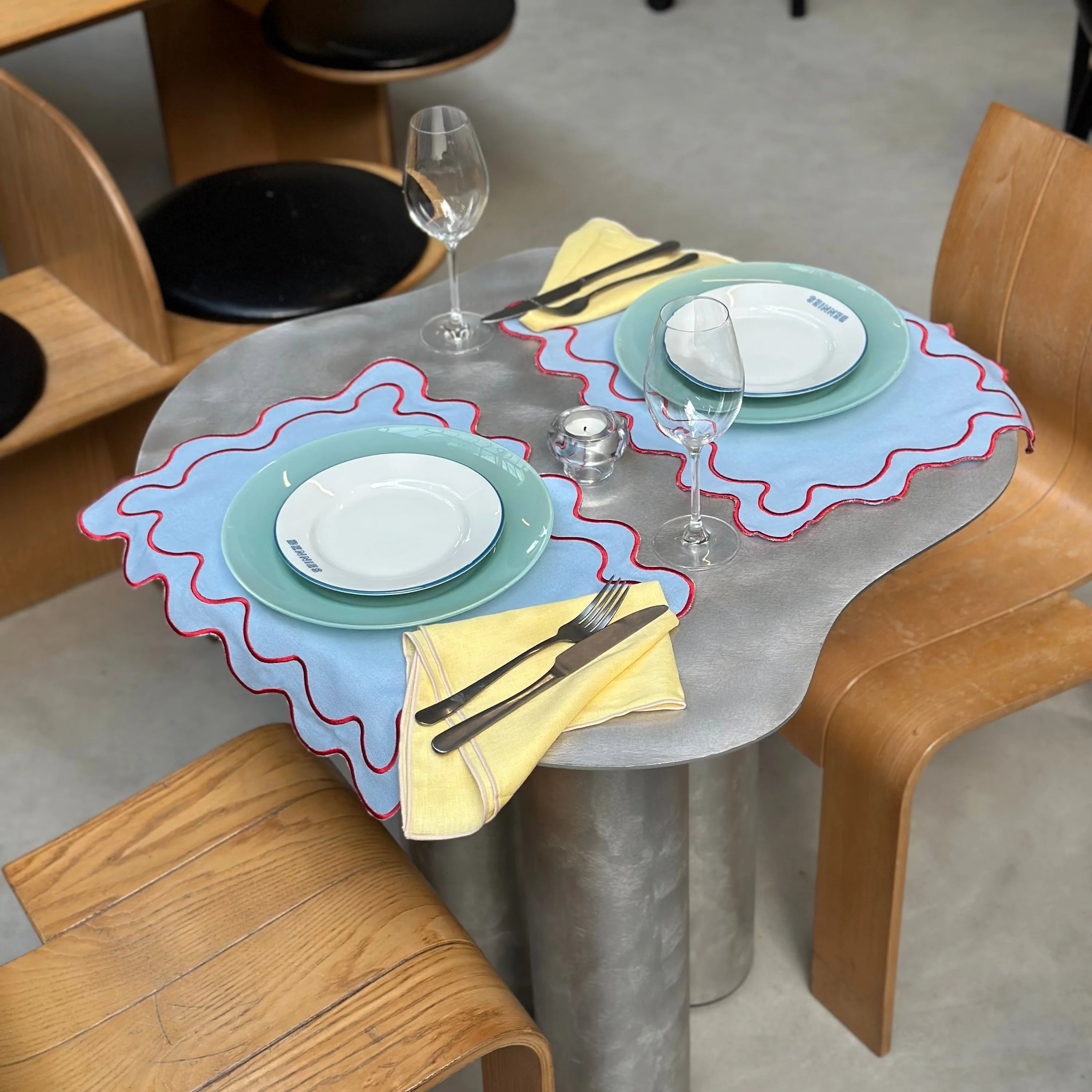 Kulu Club Linnen placemats wavy blauw / rood - set van 2