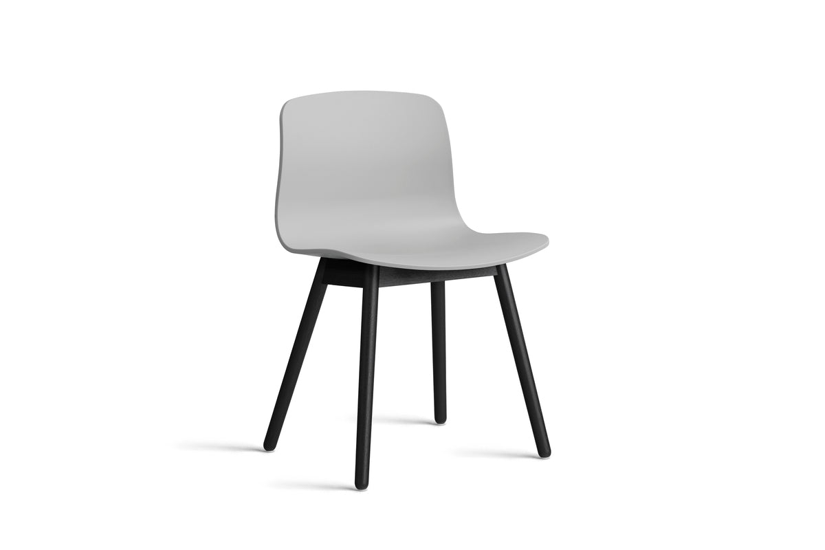 HAY - About a chair AAC12 - zwart gelakt eik onderstel - verschillende kleuren - Oosterlinck
