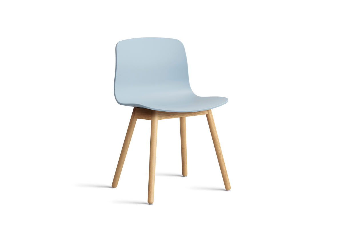 HAY - About a chair AAC12 - helder gelakt eik onderstel - verschillende kleuren - Oosterlinck