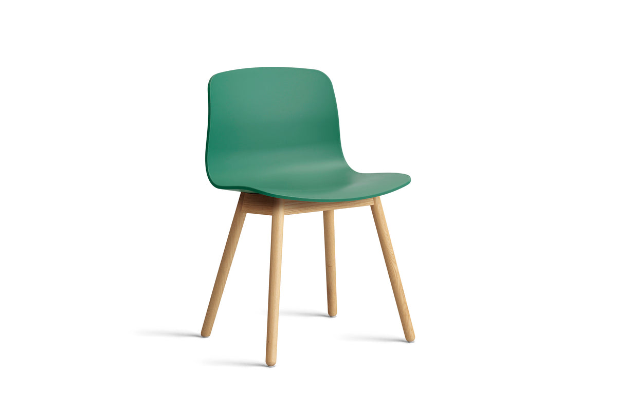 HAY - About a chair AAC12 - helder gelakt eik onderstel - verschillende kleuren - Oosterlinck