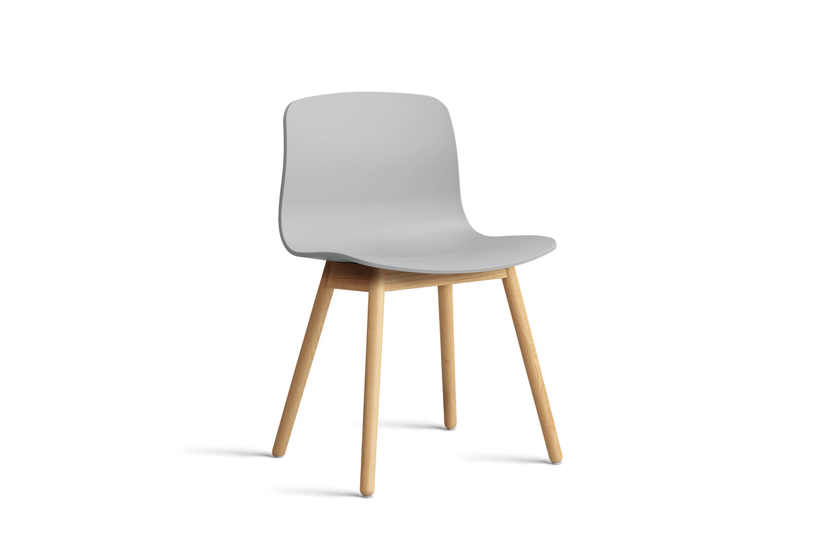 HAY - About a chair AAC12 - helder gelakt eik onderstel - verschillende kleuren - Oosterlinck