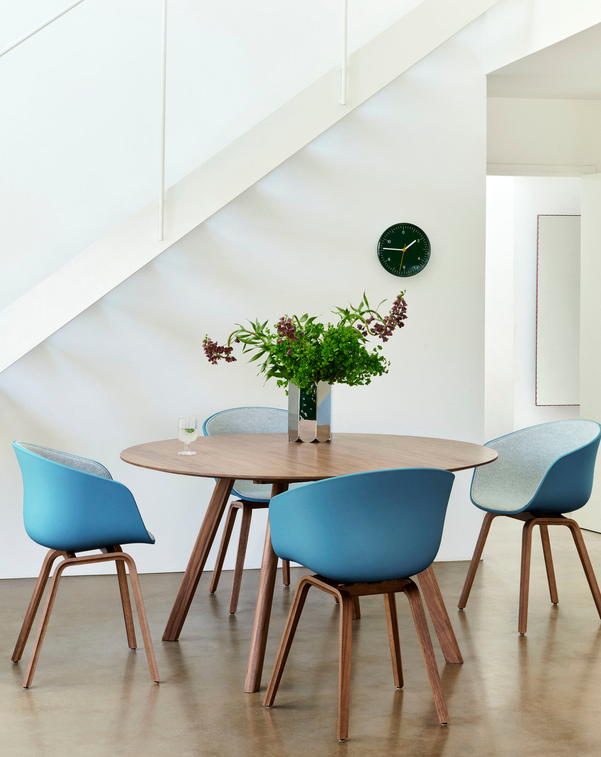 HAY - About a chair AAC22 - onderstel helder gelakt eik - diverse kleuren - Oosterlinck