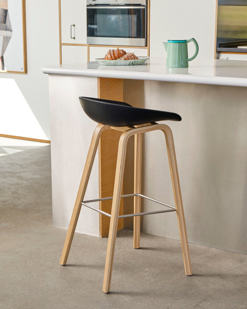 HAY - AAS32 About a stool barkruk - onderstel helder gelakt eik - low - Oosterlinck