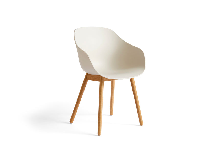 HAY - About a Chair AAC212 - helder gelakt eik onderstel - verschillende kleuren - Oosterlinck