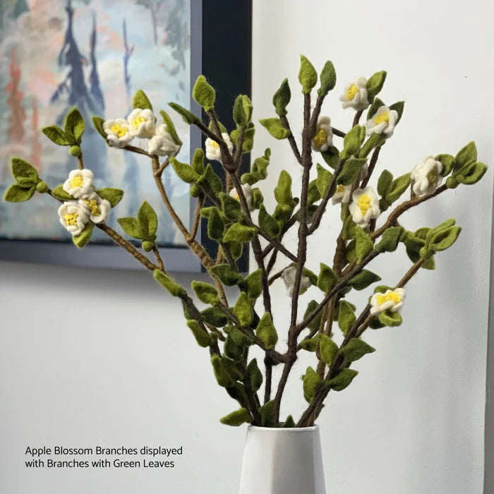 Gry & Sif Apple Blossom branch vilt - Oosterlinck Home