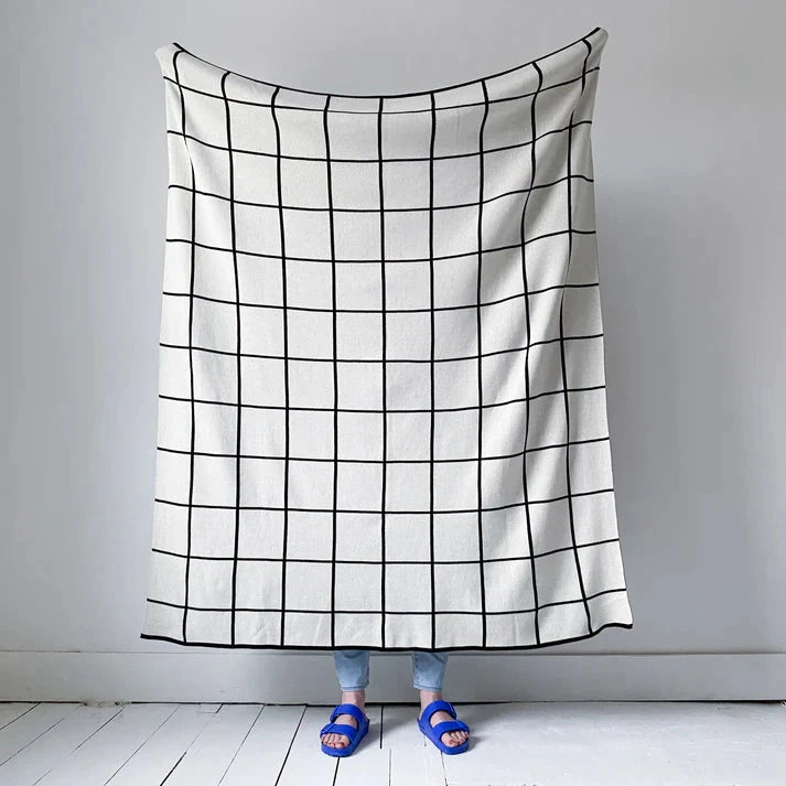 Sophie Home - Grid throw mono - Oosterlinck