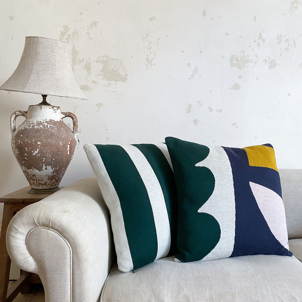 Sophie Home Kussen Orbi navy - Oosterlinck