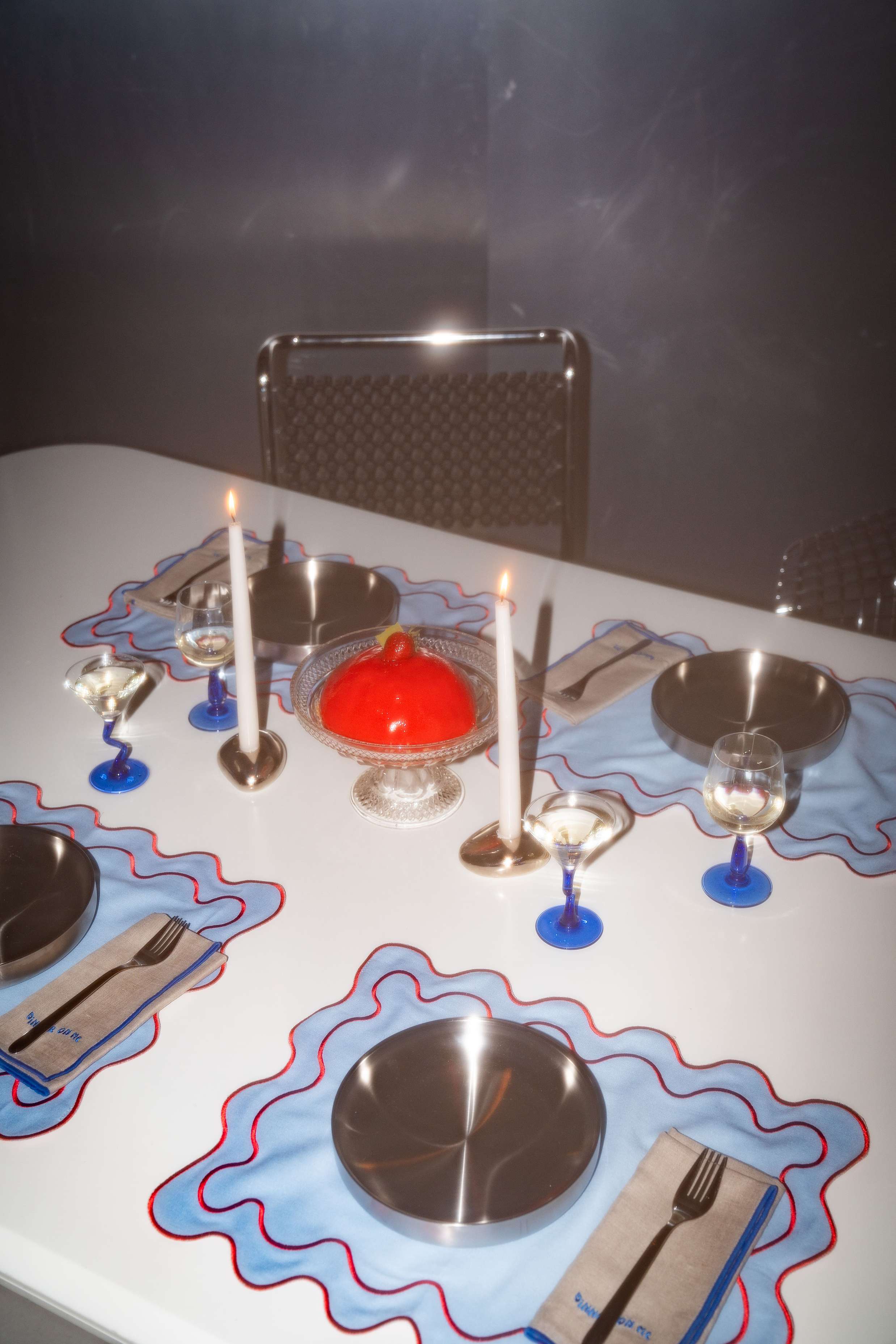Kulu Club Linnen placemats wavy blauw / rood - set van 2