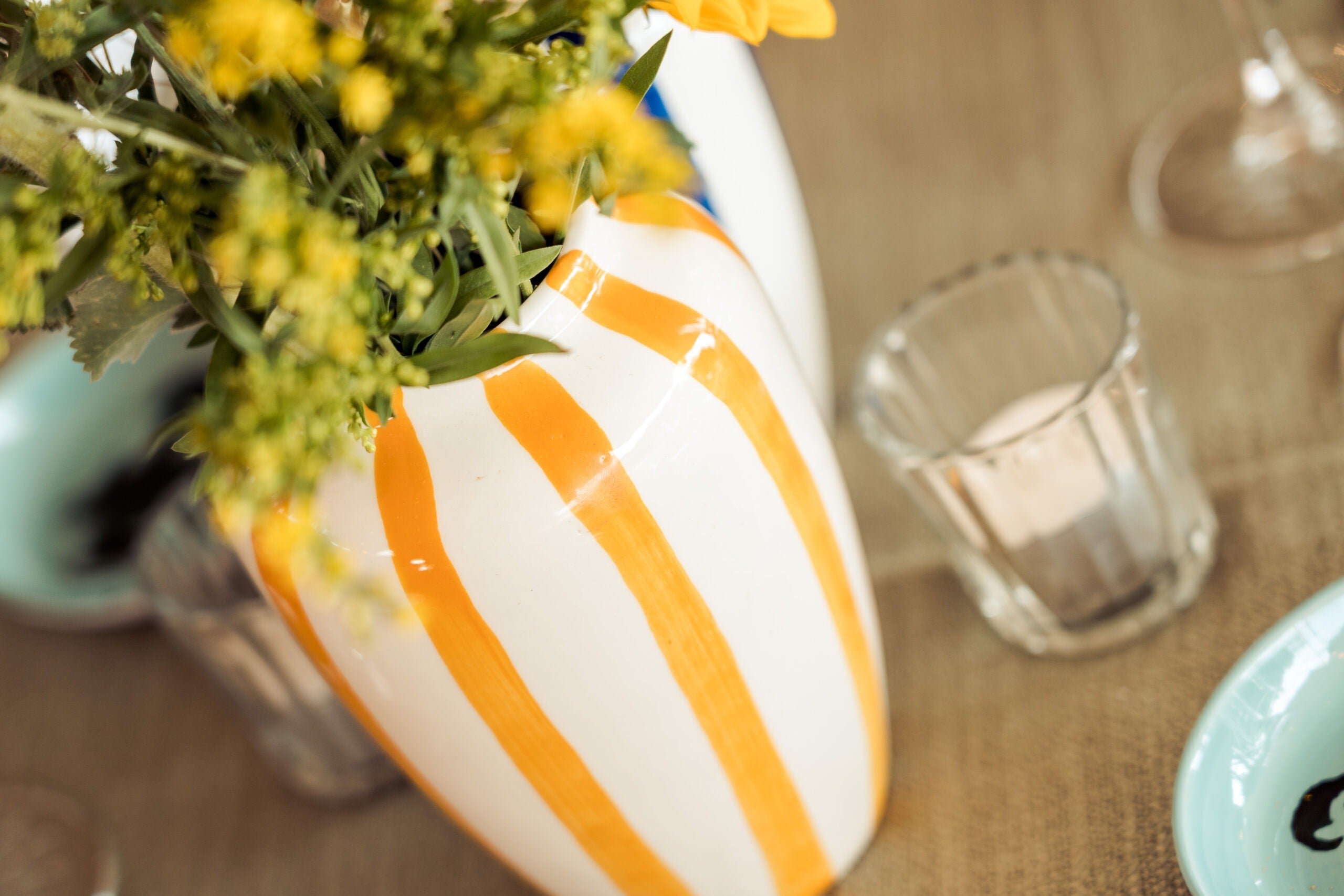 Val Pottery Funky Flower Vase Medium - diverse kleuren - Oosterlinck