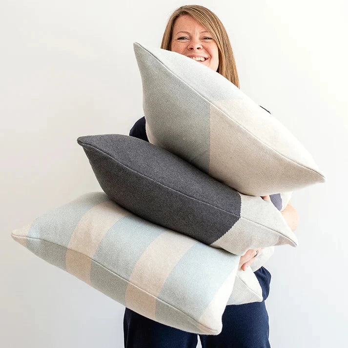Sophie Home - Kussen Ilo Grey ( cover + vulling) - Oosterlinck
