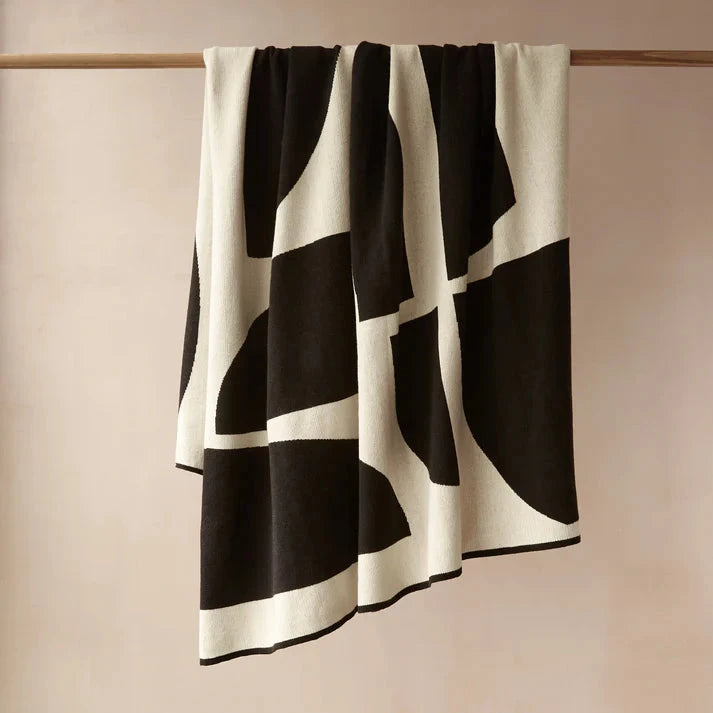Sophie Home - Bruten throw mono - Oosterlinck