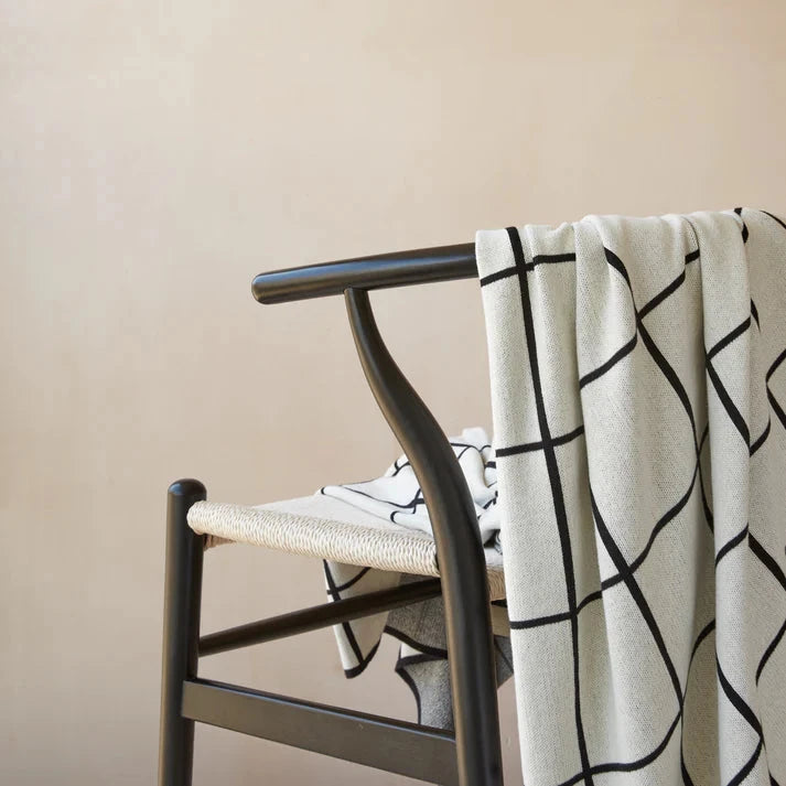 Sophie Home - Grid throw mono - Oosterlinck