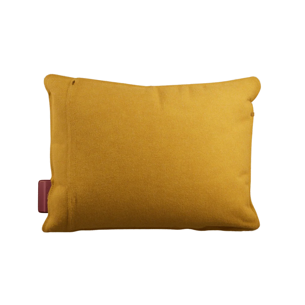 Stoov Ploov Flex warmtekussen 45x60cm in zonnig geel, oplaadbaar, geschikt voor gebruik als kussen of dekentje.