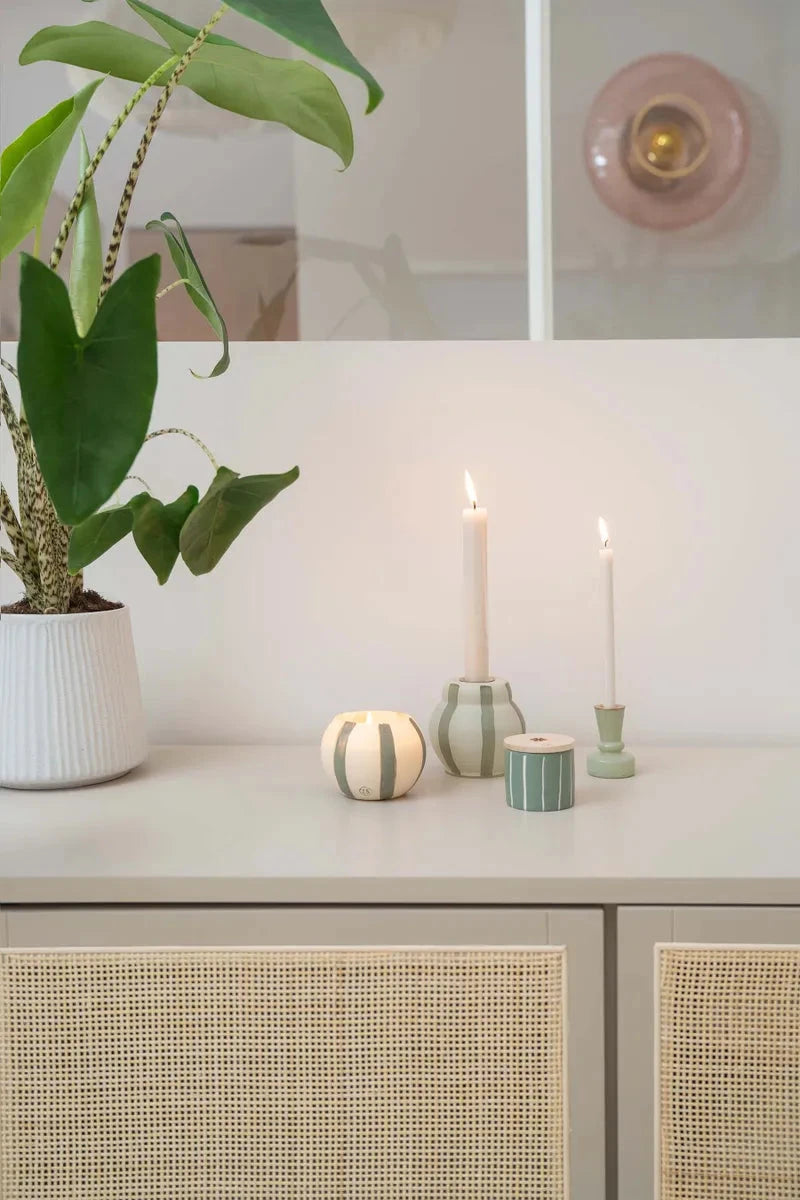 ZUSSS Keramische geurkaarsje met houten deksel - varianten - Oosterlinck