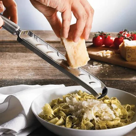 Cuisipro V-Rasp smal -50% - Oosterlinck Home