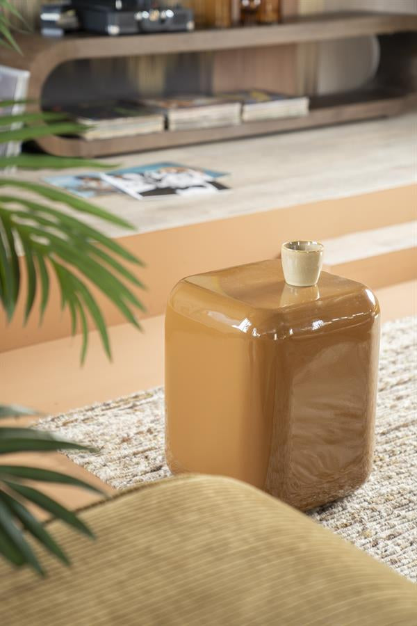 By Boo Dixon bijzettafel