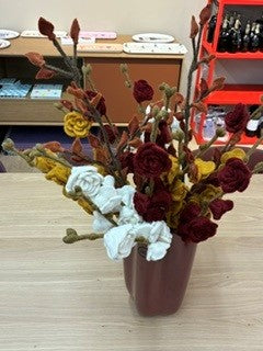 Gry & Sif Branch with rusty red leaves 60cm