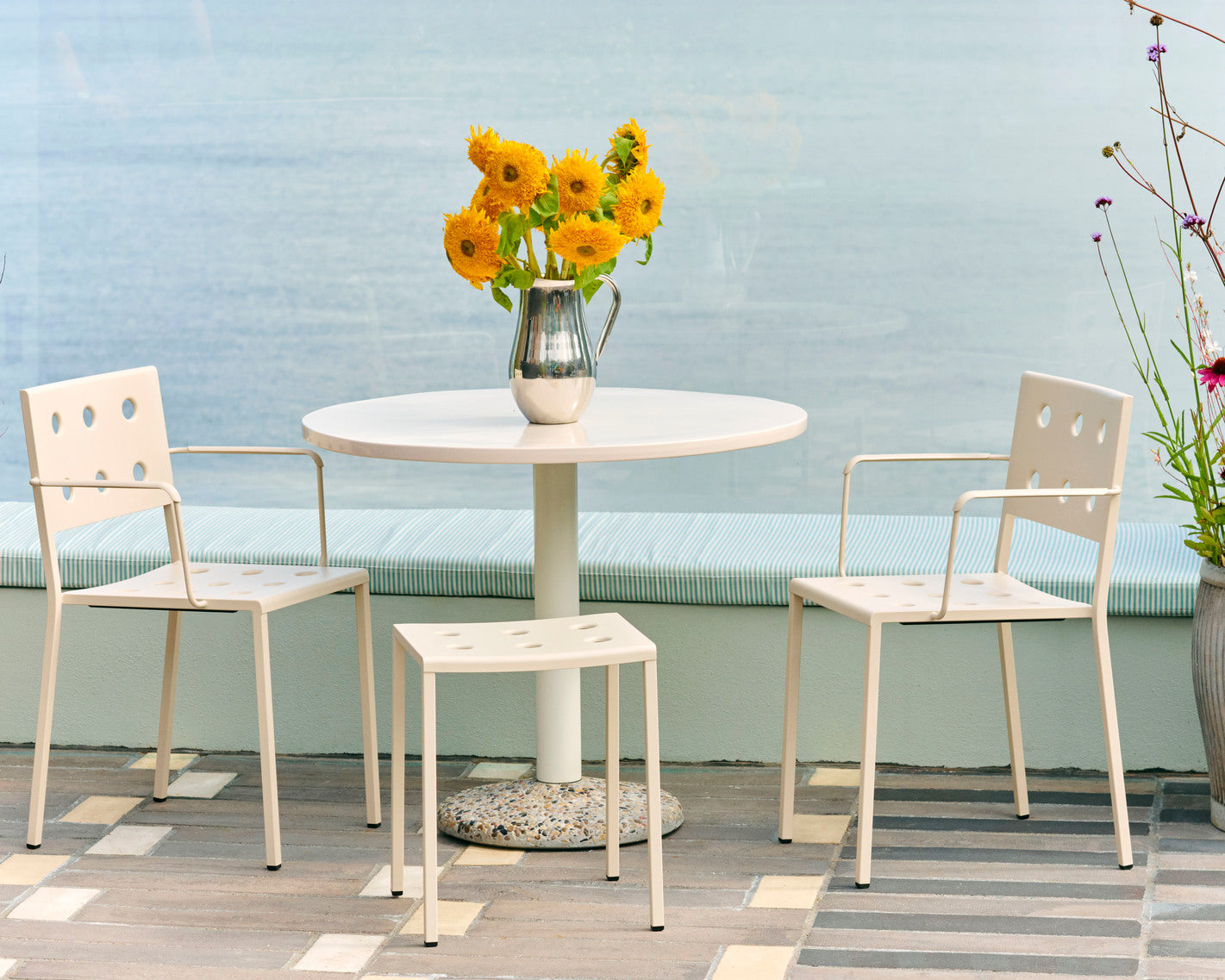 HAY - Ceramic Table warm white - Oosterlinck