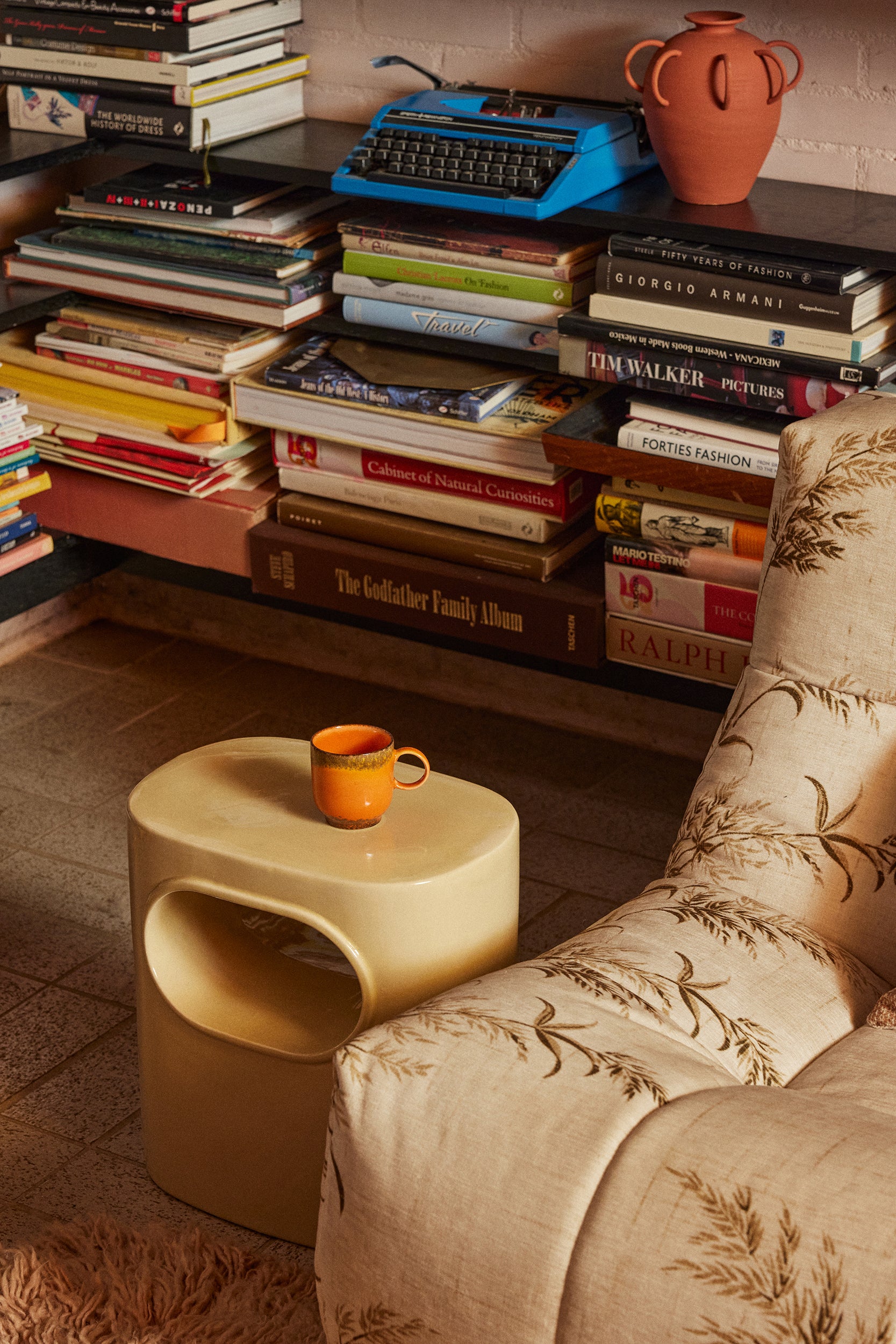 HK Living 70s ceramics coffee mug met oor - varianten - Oosterlinck