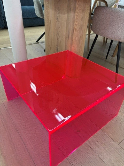 Knik Studio Cube salontafel hot pink