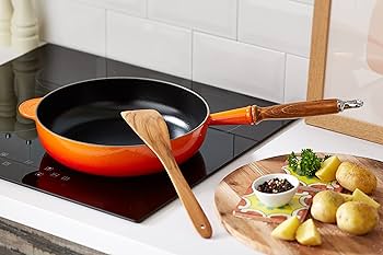 Le Creuset gietijzer sauteerpan 28cm- 3 kleuren - Oosterlinck