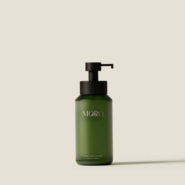 Moro hand- en bodylotion lemongrass & vetiver, groene fles met navulling graspervinger