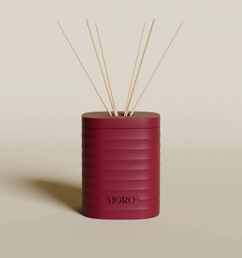 Moro Essentials geurdiffuser Tonka Bean & White Musk in stijlvolle glazen flacon
