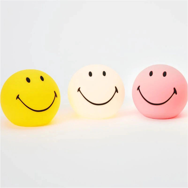 Mr Maria Smiley wit bundle of light - Oosterlinck