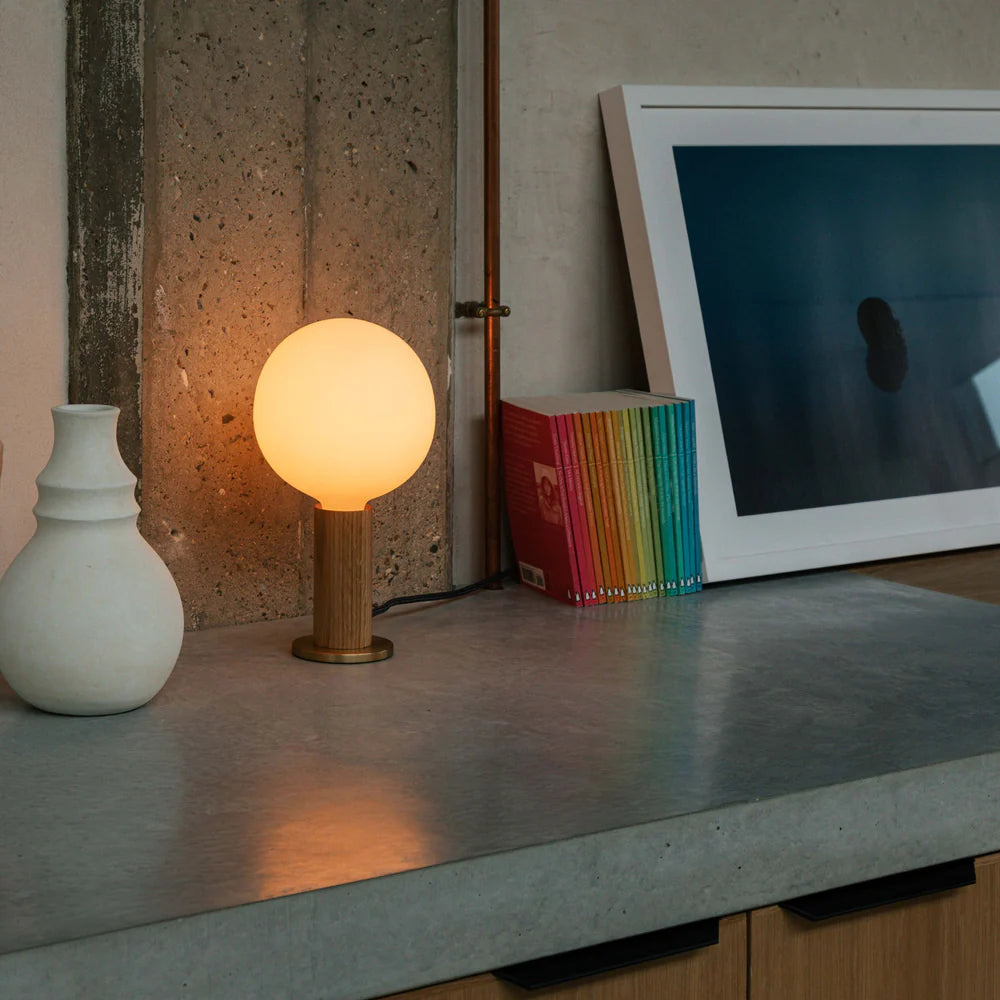 TALA Knuckle Table Lamp Oak & brass + Sphere Lamp -50% - Oosterlinck Home