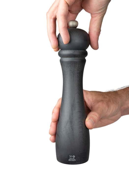 Peugeot Checkmate peper- of zoutmolen uit hout, zwart, 30 cm - Oosterlinck