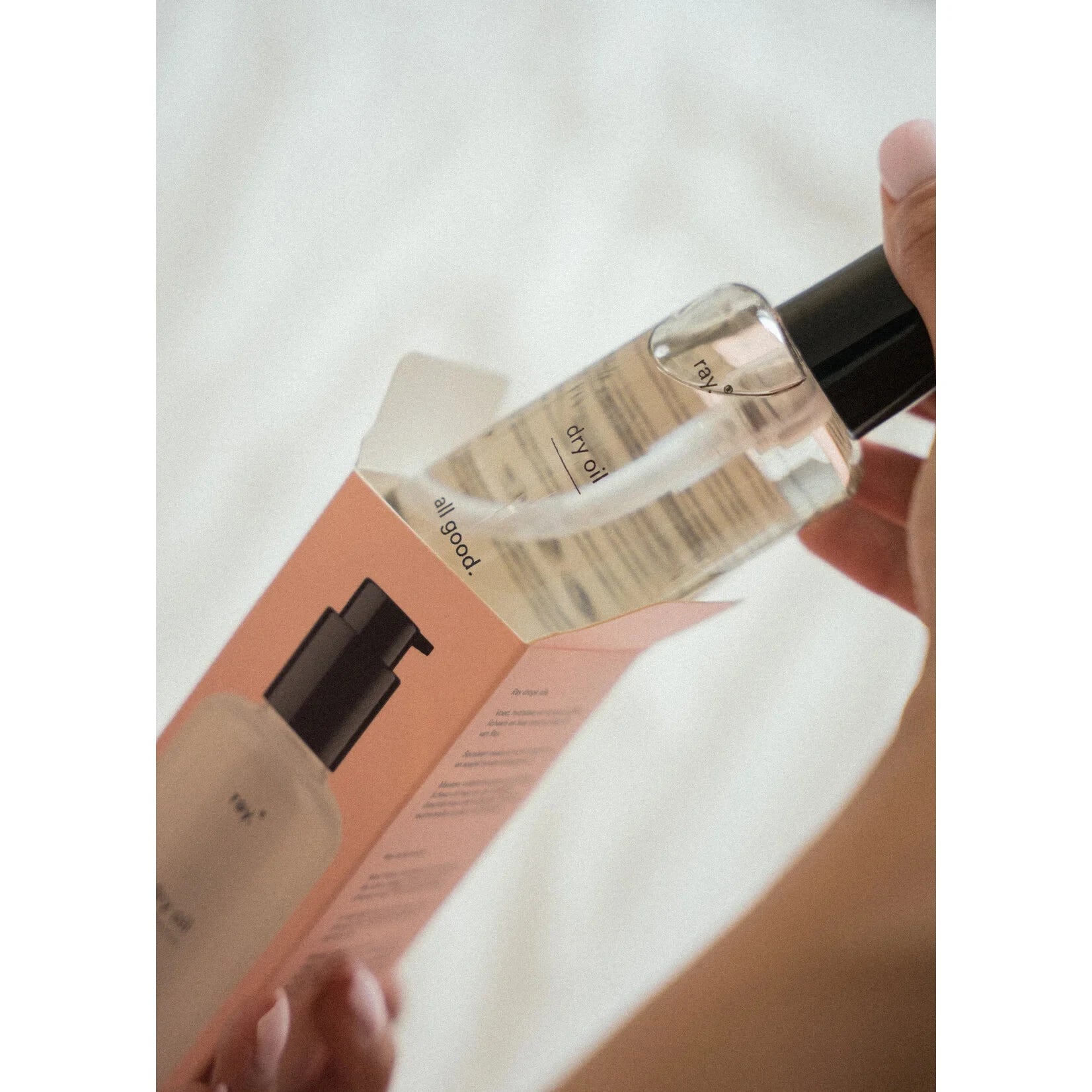 Ray. Dry oil voor huid en haar - Oosterlinck