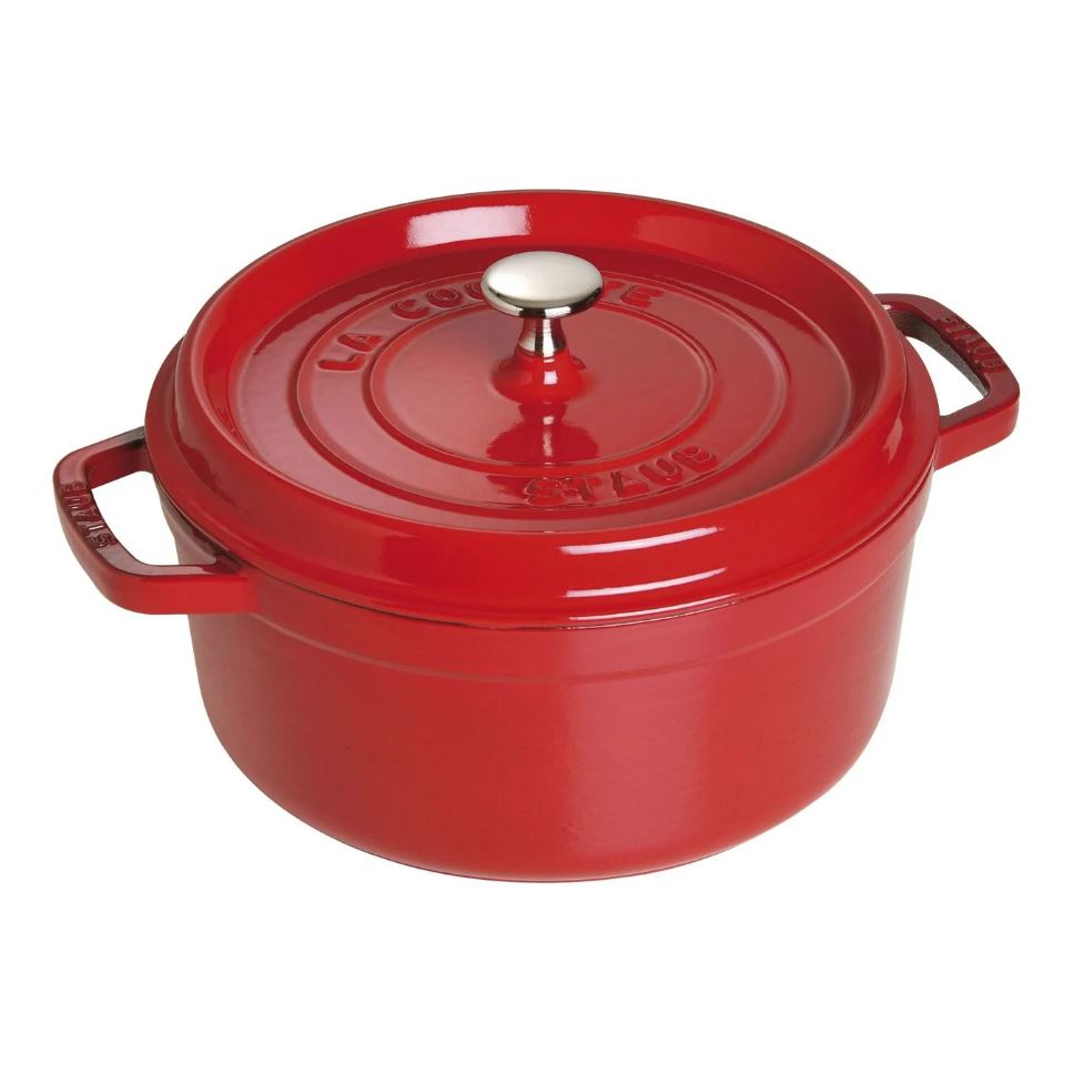 STAUB LA COCOTTE GIETIJZEREN BRAADPAN ROND, KERSENROOD - TWEE FORMATEN - Oosterlinck