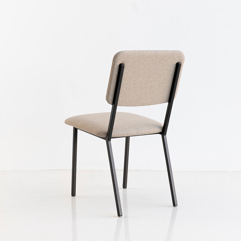Studio Henk - CO chair zwart frame - diverse bekleding. - Oosterlinck