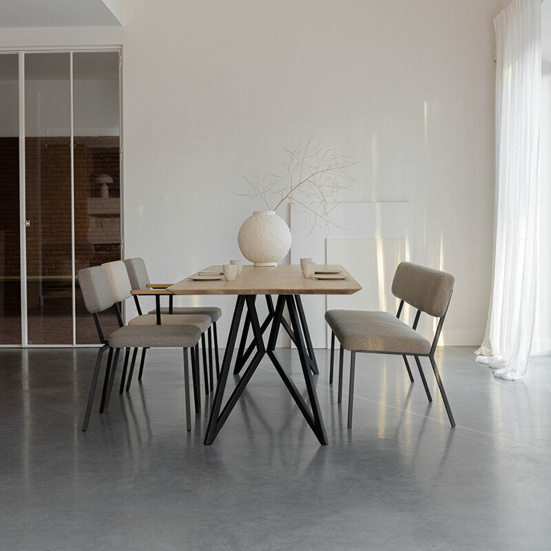 Studio Henk - ODE stoel zwart frame - diverse bekleding. - Oosterlinck