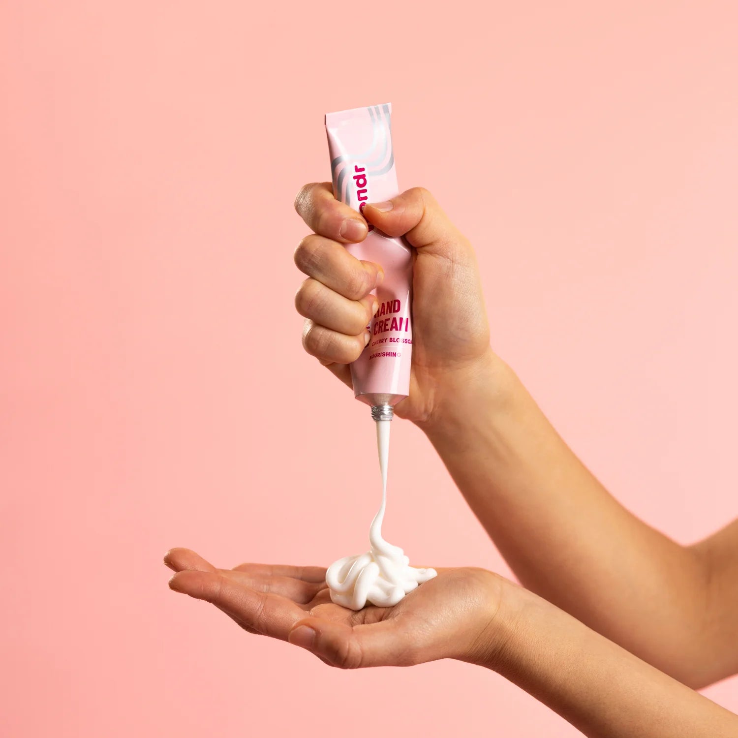 Wondr Hand Cream Cherry Blossom - Oosterlinck Home