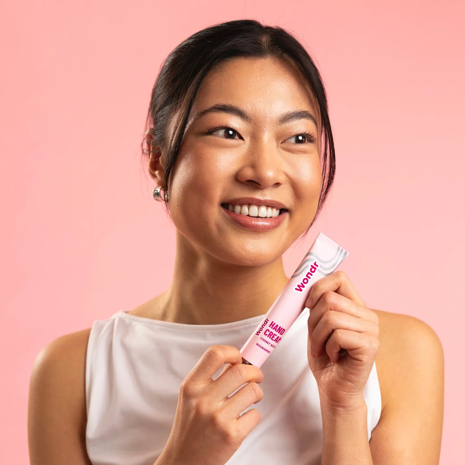 Wondr Hand Cream Cherry Blossom - Oosterlinck Home