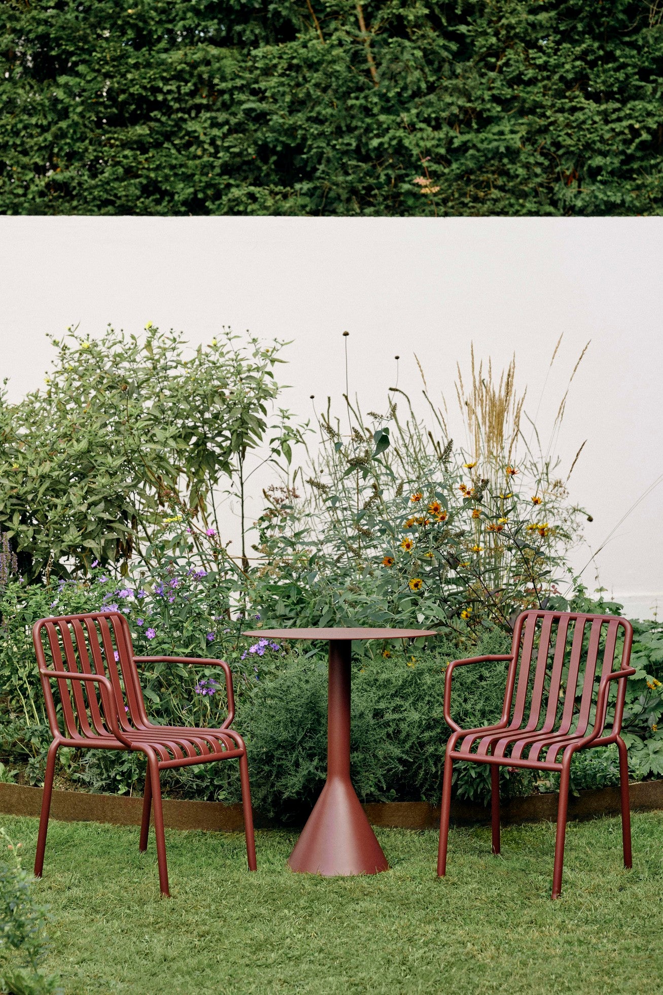 HAY Palissade Cone Table - rond- verschillende kleuren - Oosterlinck