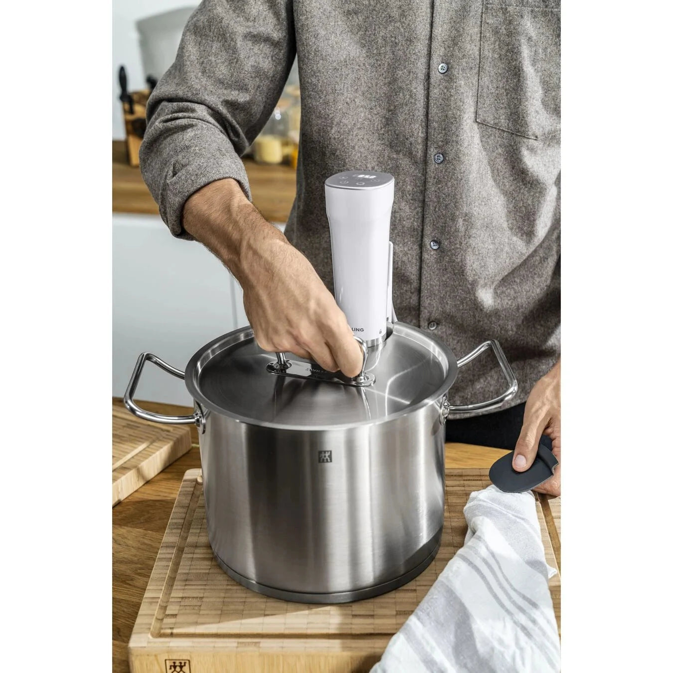 Zwilling Enfinigy sous vide stick + gratis deksel - Oosterlinck