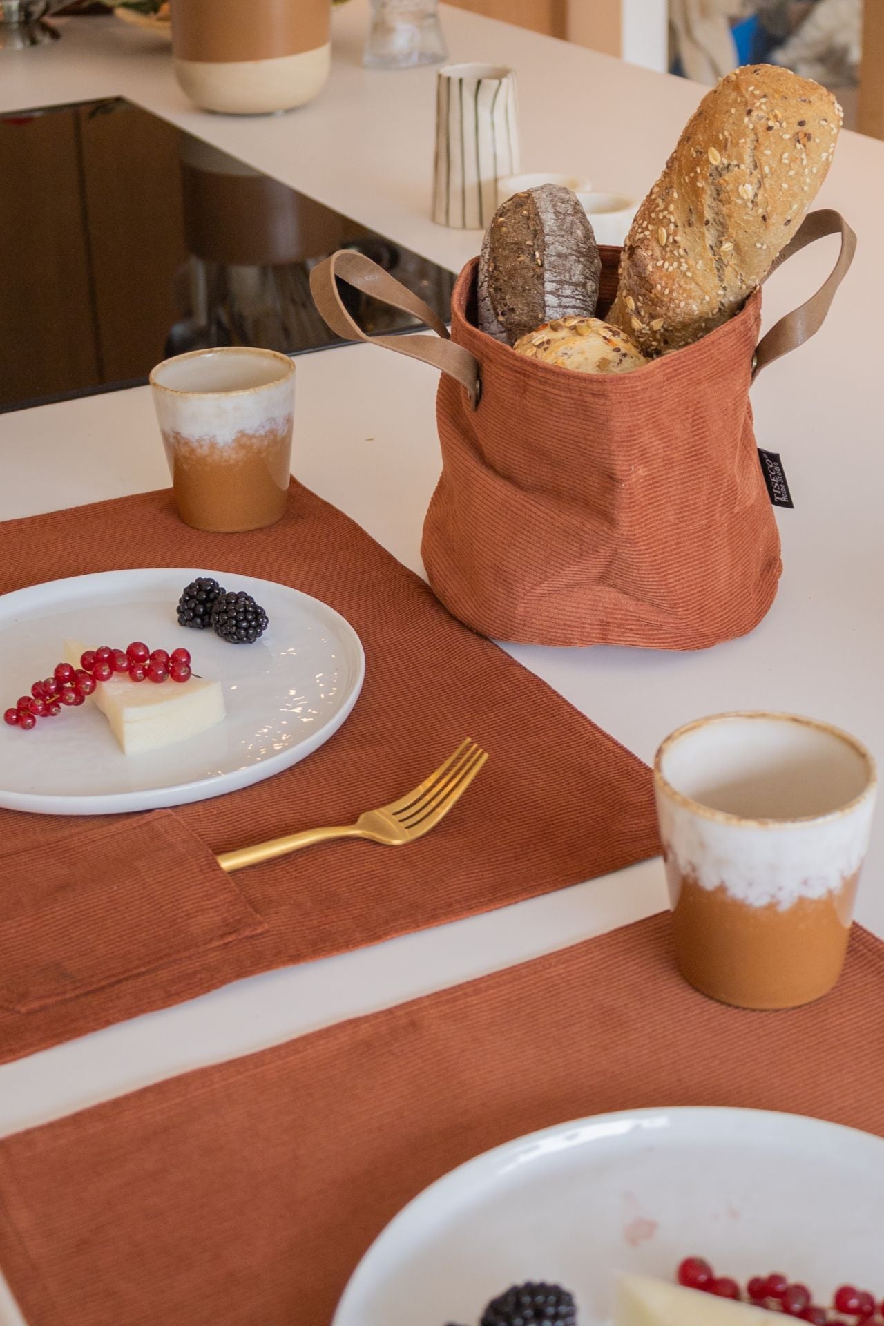 TISECO  Velmar Broodmand - Oosterlinck Home