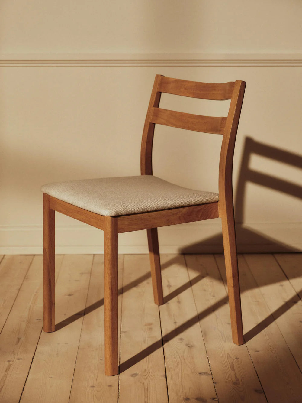 Ferm Living Boda stoel gestoffeerd