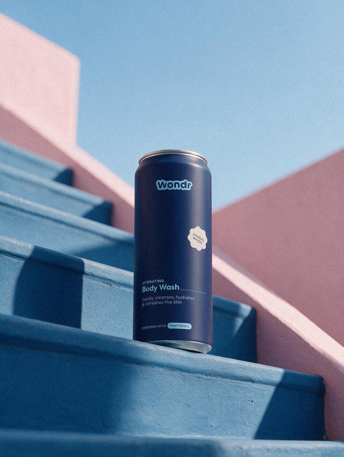 Wondr Liquid Body Wash in een fles, verzorgingsproduct met zachte formule voor de huid.