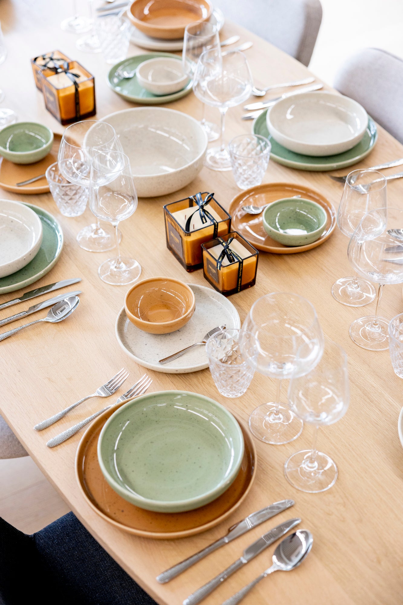 Salt & Pepper Nido 42-delige bestekset - Oosterlinck