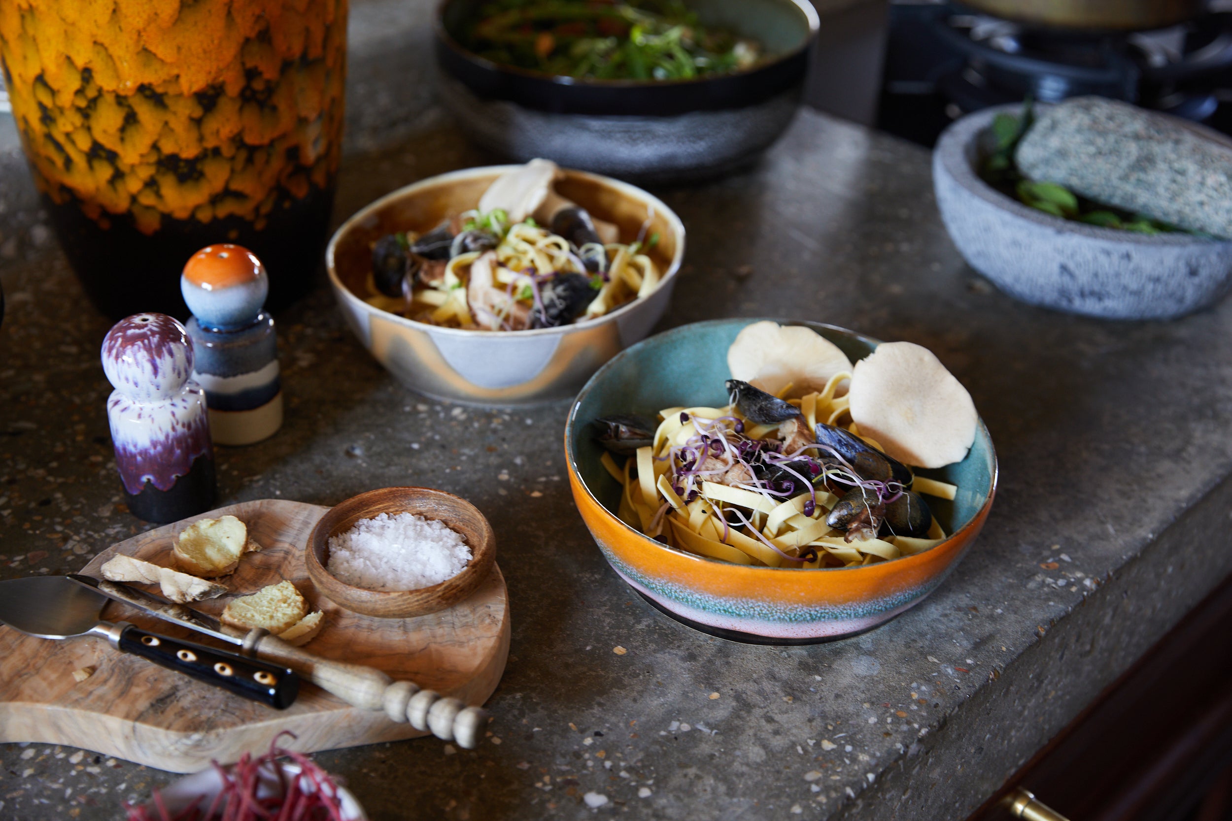 HK Living   70s Ceramics : pasta bowls Golden Hour/ set van 2 - Oosterlinck Home
